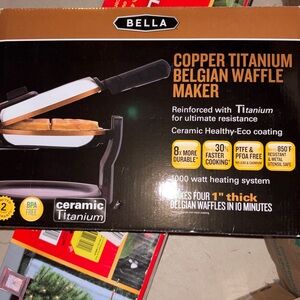 Bella Copper Titanium Coated Rotating Belgian Waffle Maker